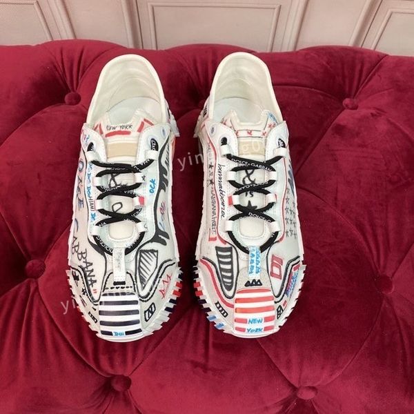 

new brand designer casual shoes for men womens flat sneakers low panda black grey fog chunky glow triple dunks strange love2023