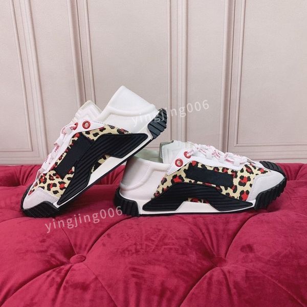 

2023fashion designer casual shoes for men flat sneakers low panda black grey fog chunky triple dunks strange love