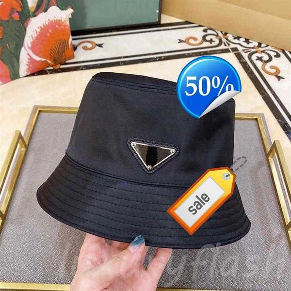 

beltPra Hats Bucket Hat Casquette Designer Stars with The Same Casual Outing Flat-top Small Brimmed Hats Wild Triangle Standard Ins Ba30812, Blue