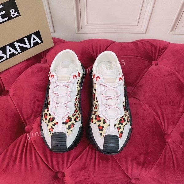 

2023fashion brand casual shoes for women men flat sneakers low panda black grey fog chunky glow triple dunks strange shoes