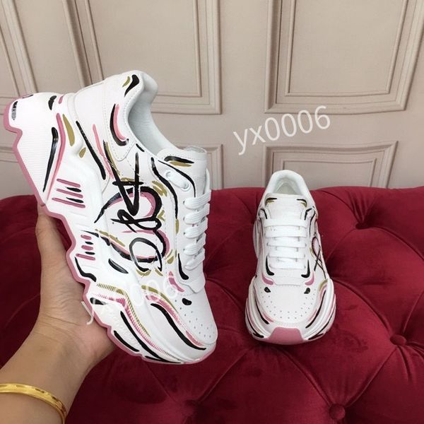 

2023r brand quality men sneaker casual shoes trainers dress shoes men leather breathable open for change low outdoor sports sneakers, Black