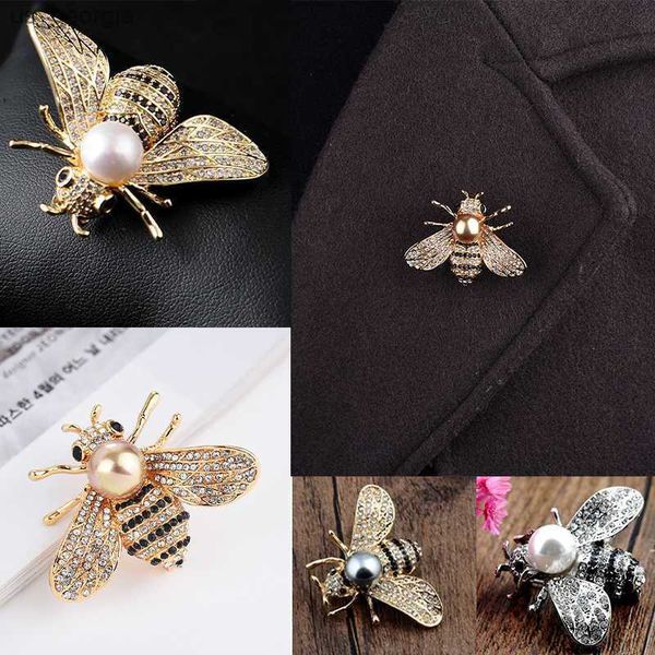 

pins brooches insect series brooch women delicate little bee brooches crystal rhinestone pin brooch jewelry gifts for girl, Gray