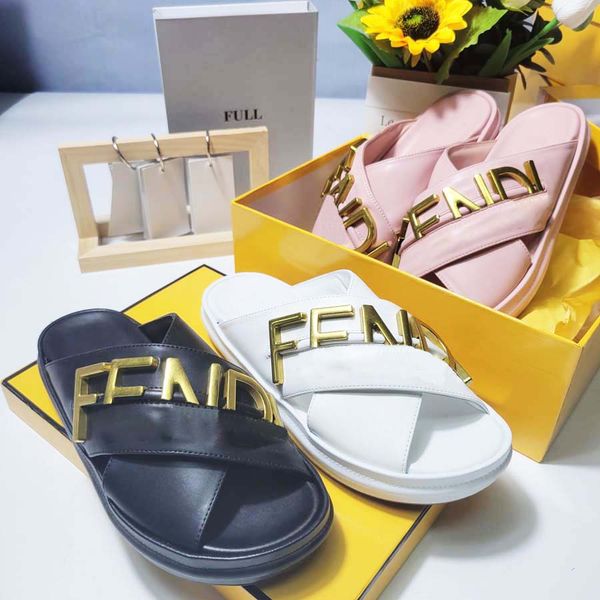 

designer slide slippers sandals men women summer graphy black leather slides white pink outdoor beach letters fashion trend atmosphere