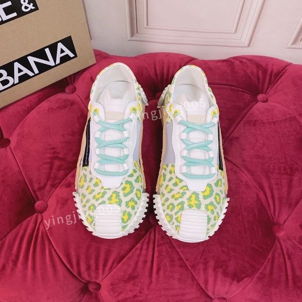 

fashion brand casual shoes for womens men flat sneakers low panda black grey fog chunky glow triple dunks strange shoes2023