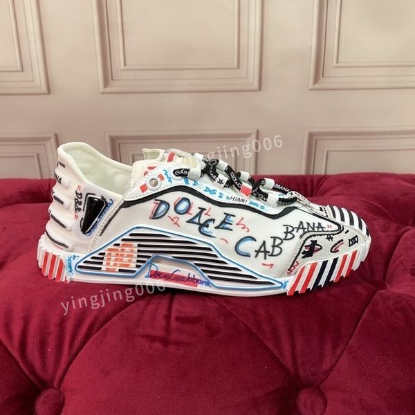 

2023new brand designer casual shoes for men womens flat sneakers low panda black grey fog chunky glow triple dunks strange love