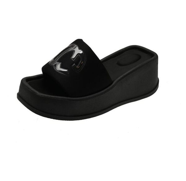 

designer womens slippers flip flops luxury flat thick bottom embroidery printed jelly rubber leather women 35-43, Black