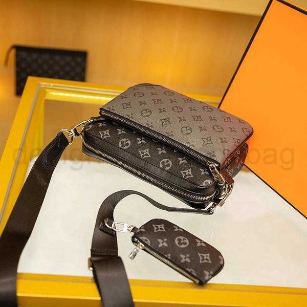 

luxury designer cross body handbags men and women crossbody bag 3 pieces set canvas leather chain handbag letter embossing black m69443