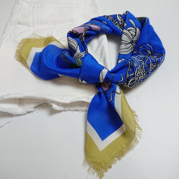 

2023 new mulberry silk square scarf 65cm underwater world printed silk scarf women's scarf fringe cartoon scarf, Blue;gray