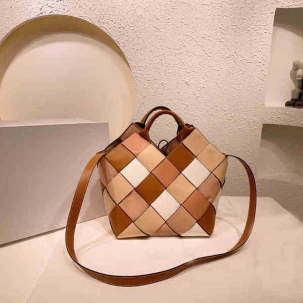 

classic shoulder bags tote women senior feeling portable shopping handbag woven leather designer crossbody female purses 220325