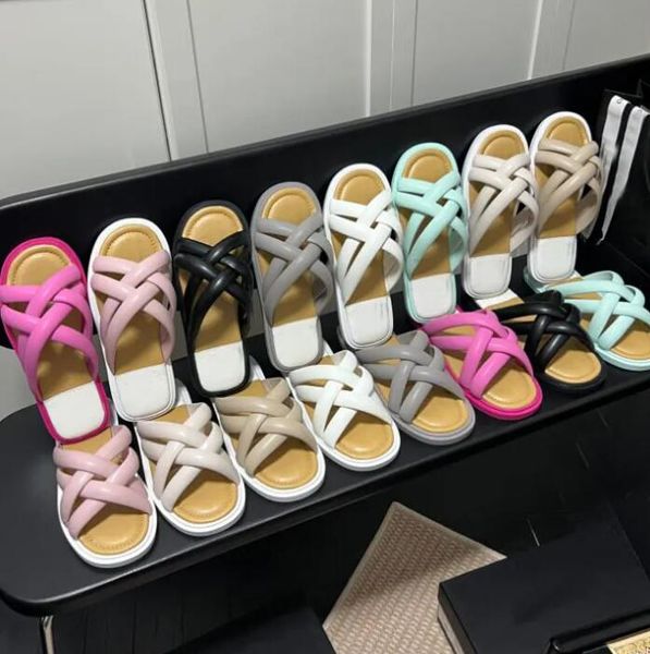

luxury designer women slippers women flat sandals wearing cross beach slippers externally size 35-45, Black