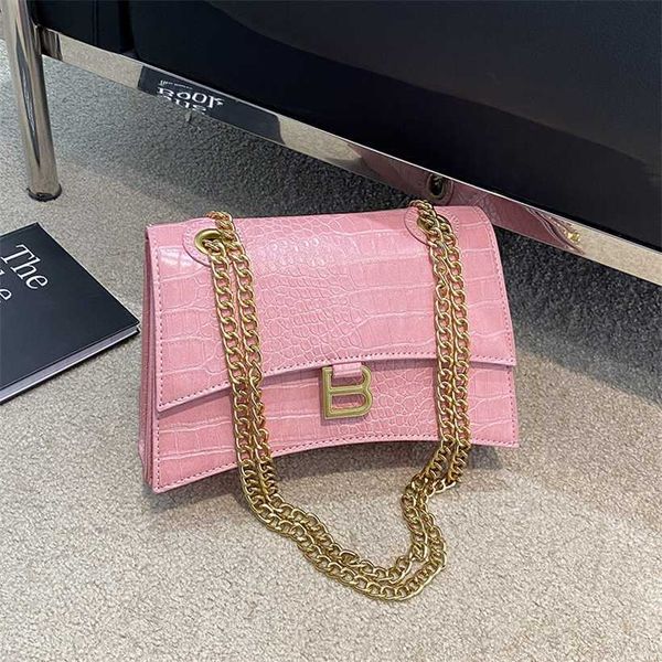 

14% off 2023 fashion bag new classic letter hourglass texture crocodile cross body women's versatile handbag