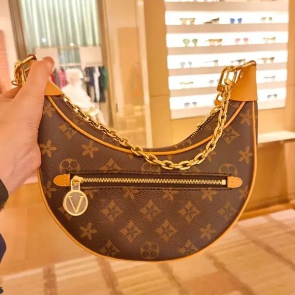 

luxury designer loop bag croissant bags shoulder hobo designer purse m81098 cosmetic half-moon baguette underarm handbag crossbody metal cha
