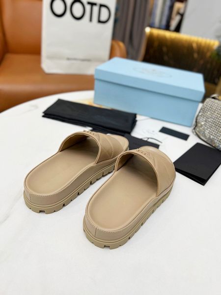 

luxury designer women sandals triangle roman sandal rubber thick soled gear hollow platform summer shoes ladies casual heightening buckle 04, Black