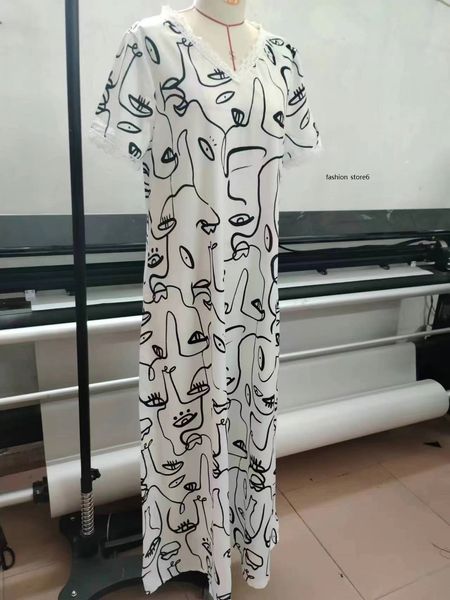 

2023 new popular v-neck lace sleeve short sleeve dress for women, Black;gray