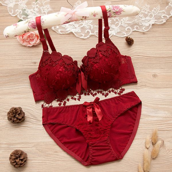 

bras sets comfortable gathering underwear suit push up bra under ring lace rdge padded cup braset lingerie femme 75ab 80ab 85ab 230505, Red;black