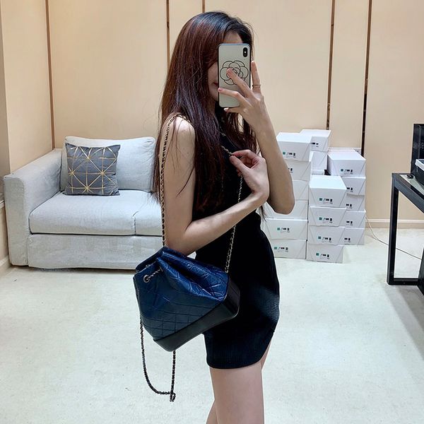 

designer backpack luxury shoulder bag 23cm genuine leather crossbody bag delicate knockoff evening bag with box yc032