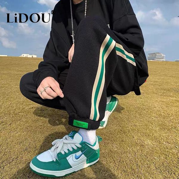 

mens pants autumn fashion temperament casual sports sweatpants drawstring loose striped all match streetwears slacks women 230504, Black