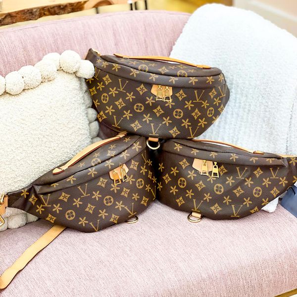 

m43644 bumbag chest belt bag luxurys designer embossed waistpacks shoulder running bags genuine leather brown flower holdall fanny pack bum