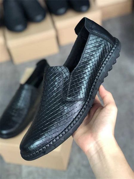 

designer mens dress shoes luxury loafers driving genuine leather italian slip on black casual shoe breathable with box 060
