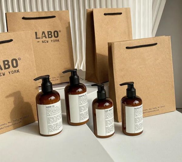 

labo moistuizing perfume body lotion 237ml with santal 33 bergamote 22 rose 31 the noir 29 skincare