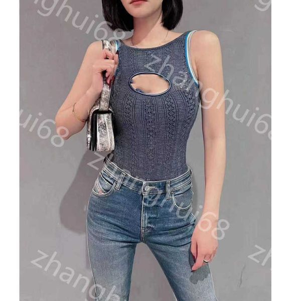 

23ss womens designer clothing tank womens tanks camis vest spring summer round neck color matching stripe hollow out embroidery knit vest w, White