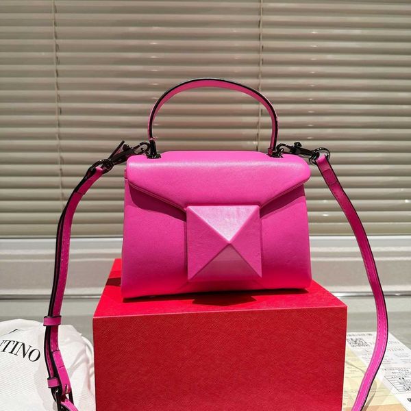 

women texture valentions handbag bags designer luxurys light envelope shoulder underarm hu8u