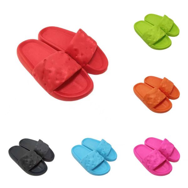 

2023 men women slippers with luxury waterfront embossed mule rubber slide pool pillow flat comfort slipper beach famous sandals green orange, Black
