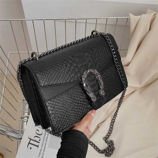 

purses snake pattern single shoulder messenger bag new armpit small square bag chain bar women's bag