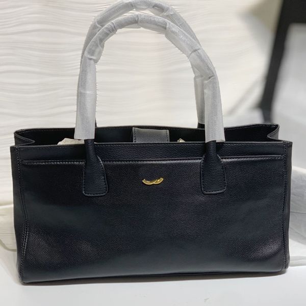 

vintage large capacity women designer tote bag calfskin leather with handle gold metal hardware shoulder handbag leisure travel jumbo shoppi