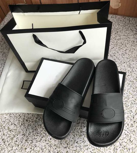 

2023 designer ladies rubber slippers sandals fashion flat jelly beach party shoes red green black white beige summer men
