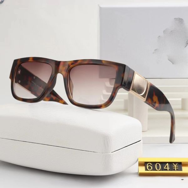 

american retro sunglasses give women a high-end feeling square and cool sunglasses for men uv resistant sunglasses, White;black