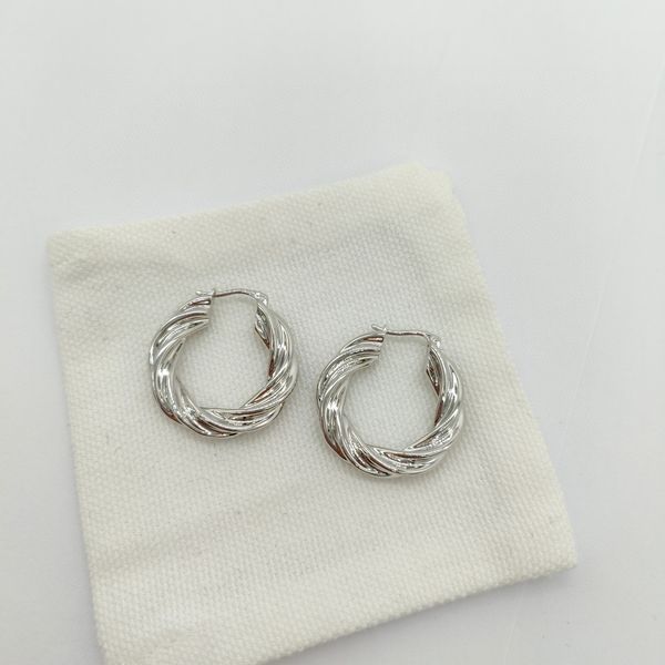 

2023 luxury quality charm drop earring in silver plated round shape special design have stamp ps7954a, Golden