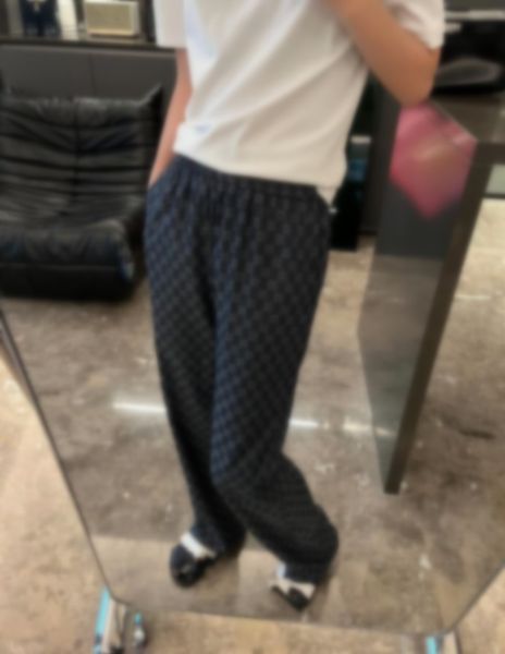 

women's pants have a comfortable and comfortable temperament, and the feel is unbeatable. they are super stylish when paired with any w, Black;white