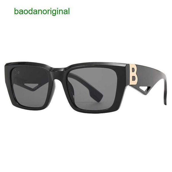 

burbrerys designer sunglasses modern sunglasses street pbettero inscom red square female 4336 8l31, White;black