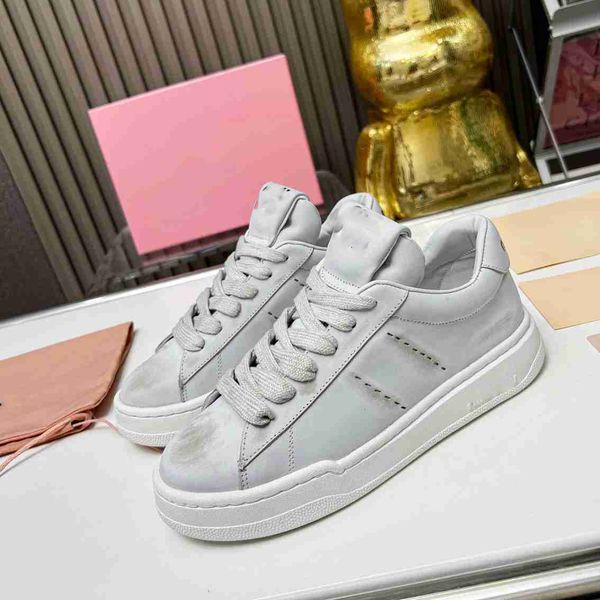 

designer miuity running shoes fashion sneake luxury sports shoes men women trainers low sneakers hjghj