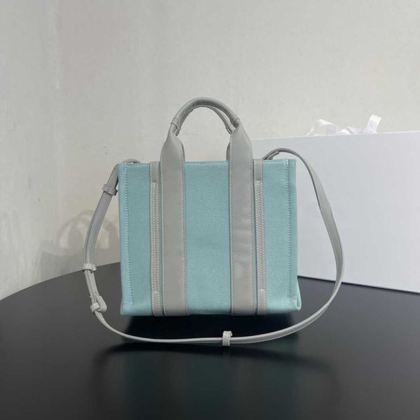 

women's luxurys chlooe woody bag designer bags handbags shoulder crossbody bags texture patent leather canvas totebag new fashion trend