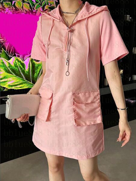 

women's hooded dress with double pocket design and fine craftsmanship for age reducing dress in two colors and three sizes sml 504, Black;gray