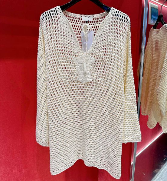 

women's sweaters v neck knitted long sleeve cream color loose sweater, White;black