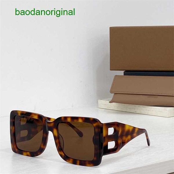 

burbrerys designer sunglasses family b's oversized frame plate sunglasses men's net red b letters same style women's fashion, White;black