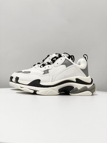 

2023 luxury casual shoes vintage luxury leather thick sole matching color comfortable sneakers for men and women 0420, Black