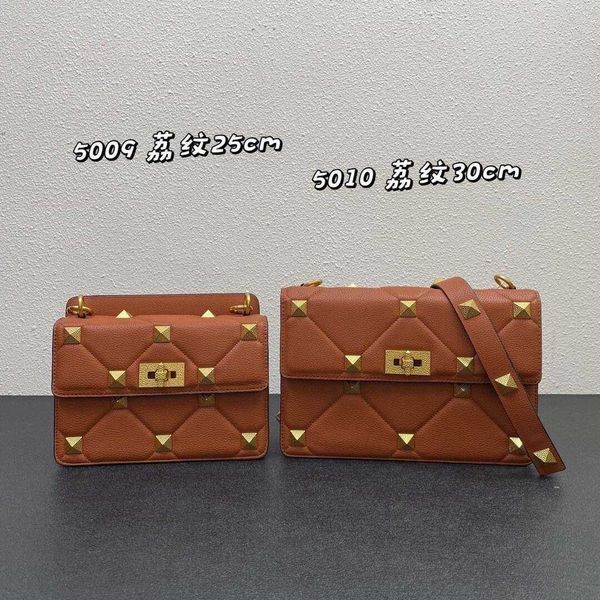 

designer bags metal women women's bags luxurys handbag rivet cowhide portable shoulder crossbody fashionable underarm loco bag 3mjr