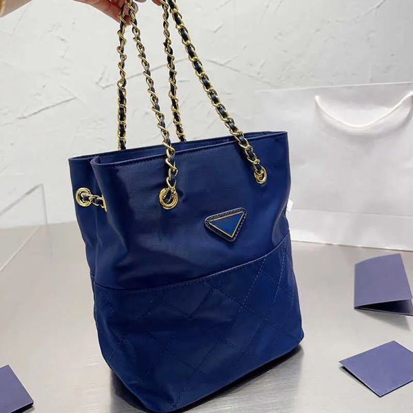 

totes designer totes bags canvas woman handbag luxury chain shoulder bag fashion shopper nylon tote bag shopping purse crossbody 2212, Black;red