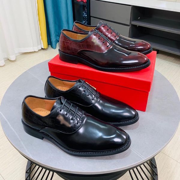 

designer's latest men's business office shoes luxury elegant black brown red low-key casual shoes