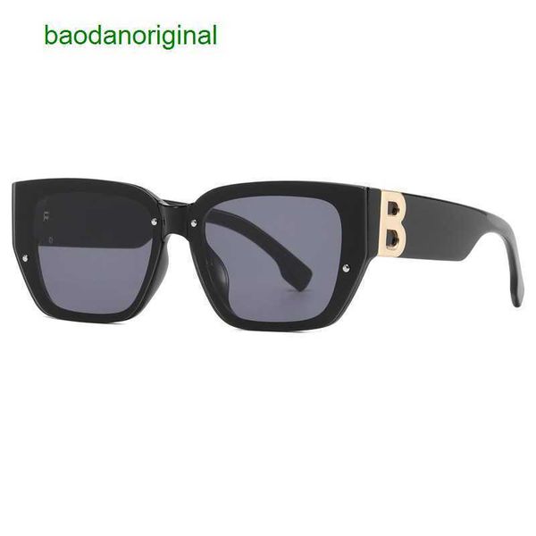 

burbrerys designer sunglasses 2023 new fashion personalized comfortable avantgarde sunglasses sunscreen and xy84, White;black