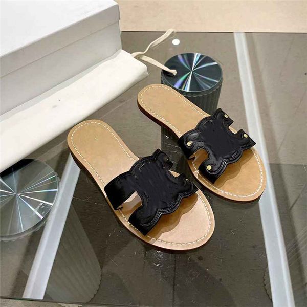 

fashion slippers 2023 celins luxury design summer men's and women's flats thick soled leather rubber lettering logo casual cartoon, Black