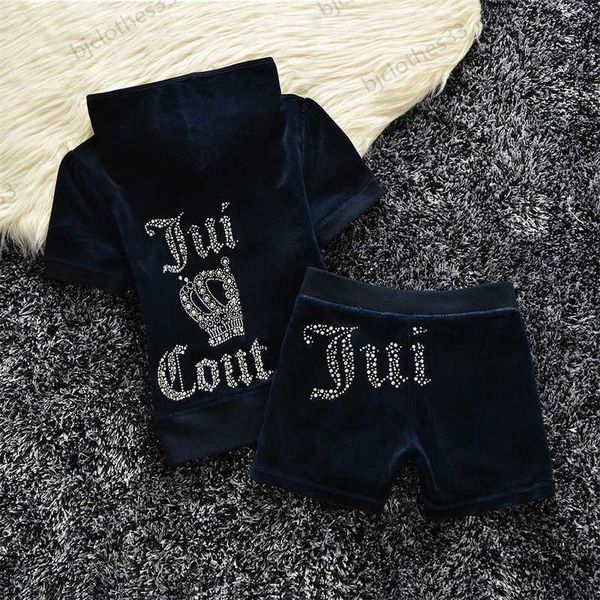 

juicy tracksuit two piece pants letters crown embellished luxury short sleeves t-shirt classic style elastic-waist shorts 20 colors tracksui, Gray