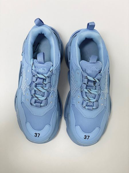 

2023 luxury casual shoes vintage luxury leather thick sole matching color comfortable sneakers for 0420, Black