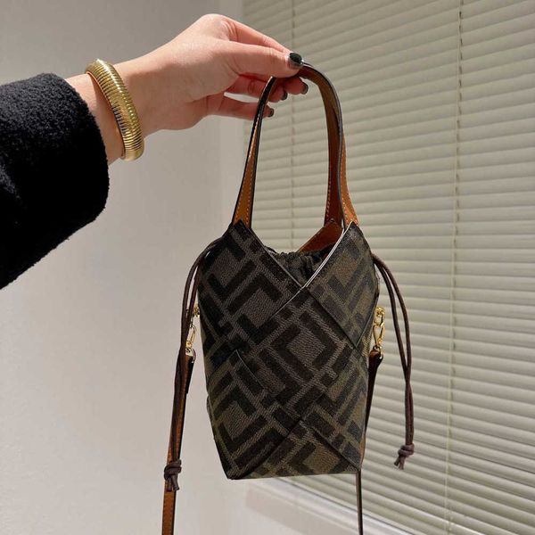 

luxury bags designer crossbody women shoulder black vintage letters print shopping hand lady leather bucket purse 230307