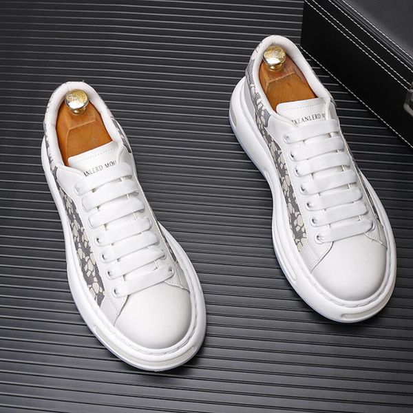 

men's small white shoes spring and summer new breathable thick soled shoes net celebrity explosive sports light soft sole casual shoes, Black