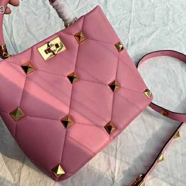 

bags women color quilted luxurys designer handbag stitching outline diamond pattern portable shoulder women's chain 6cem